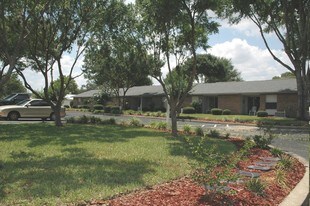 Lakewood Villas in Leesburg, FL - Building Photo