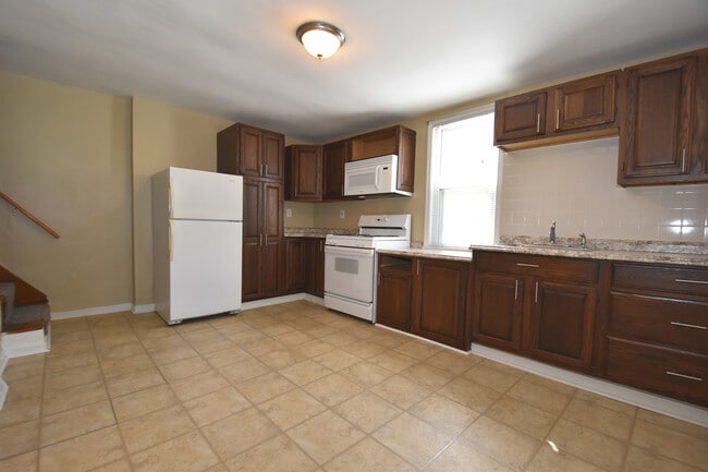 1021 Joseph St, Unit 1 in Pittsburgh, PA - Building Photo - Building Photo