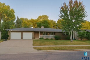 4108 S Teakwood Ave in Sioux Falls, SD - Building Photo