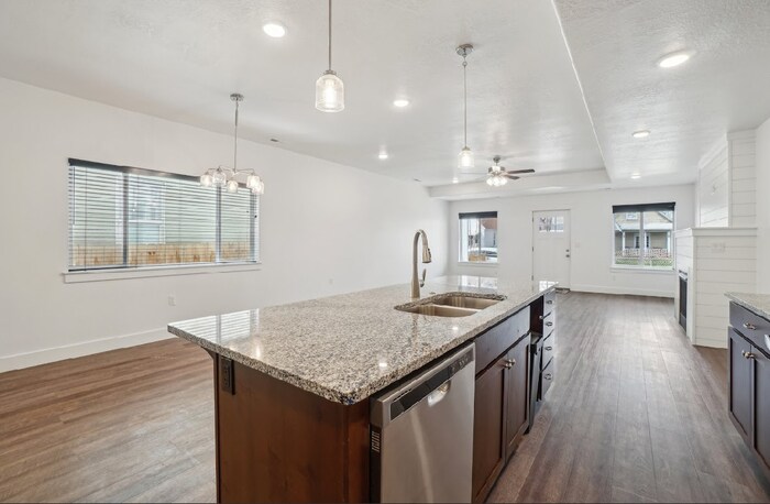 2918 Pingree Ave E in Ogden, UT - Building Photo