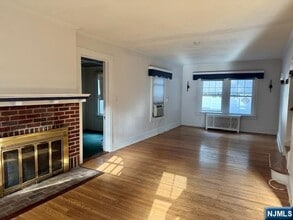 21 Henry St in Glen Rock, NJ - Building Photo - Building Photo