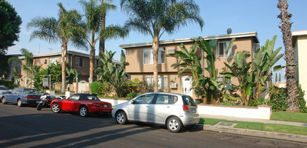 4457-4463 Murietta Ave in Sherman Oaks, CA - Building Photo - Building Photo