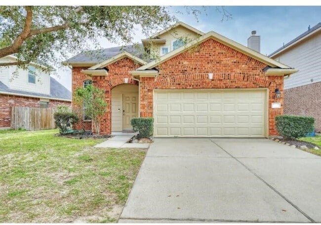 property at 2706 Lakecrest Way Dr