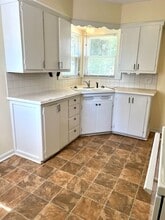 1537 N Kentwood Ave in Springfield, MO - Building Photo - Building Photo