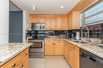 1750 James Ave in Miami Beach, FL - Building Photo - Building Photo