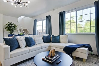 4000 Rhoda Dr in San Jose, CA - Building Photo - Building Photo