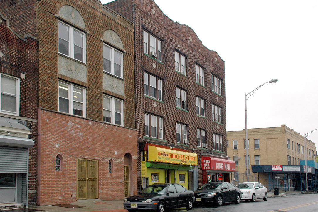 80 Martin Luther King Jr Dr in Jersey City, NJ - Building Photo