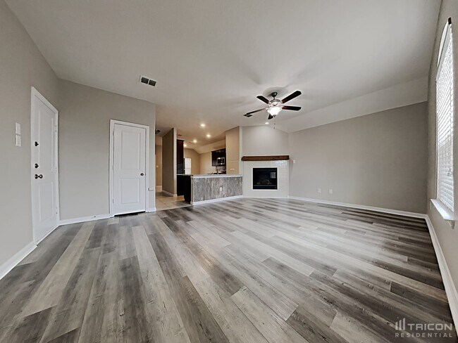 1214 Cres View Dr in Anna, TX - Building Photo - Building Photo