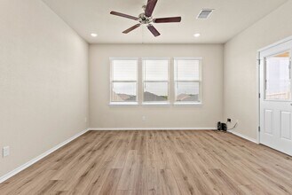 343 Green Valley Dr in Copperas Cove, TX - Building Photo - Building Photo