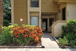 4306 Middlebrook Rd in Orlando, FL - Building Photo