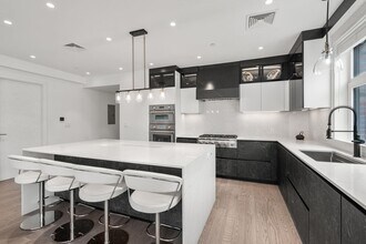 69 Walnut St in Brookline, MA - Building Photo - Building Photo