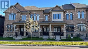 220 Coronation Rd in Whitby, ON - Building Photo