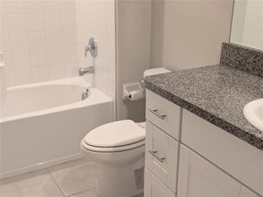 446 Argyll Dr in Spring Hill, FL - Building Photo - Building Photo