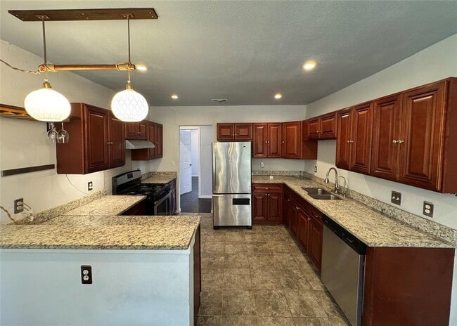 1402 Mardell St in San Antonio, TX - Building Photo - Building Photo