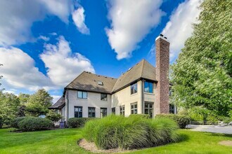 23W711 Hobson Rd in Naperville, IL - Building Photo - Building Photo