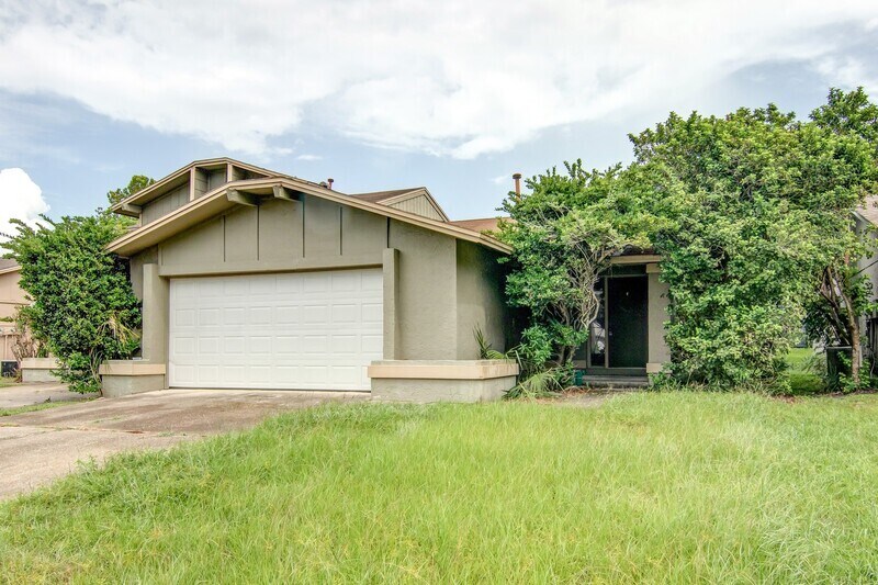 208 Perth Ct in Winter Springs, FL - Building Photo