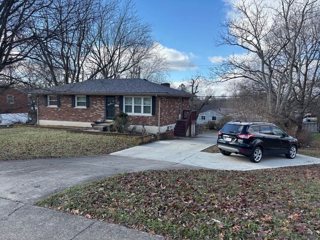 617 Mount Tabor Rd in Lexington, KY - Building Photo - Building Photo