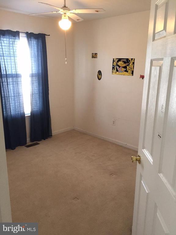 2503 Clover Field Cir in Herndon, VA - Building Photo - Building Photo