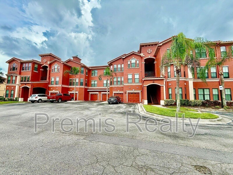 2731 Via Capri in Clearwater, FL - Building Photo