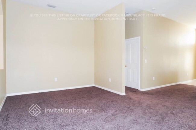 24853 Siena Dr in Lutz, FL - Building Photo - Building Photo