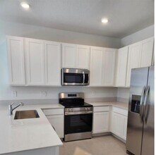 2918 Savoir Ave in Davenport, FL - Foto de edificio - Building Photo