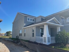 6119 Maidenstone Way in Palmetto, FL - Building Photo - Building Photo