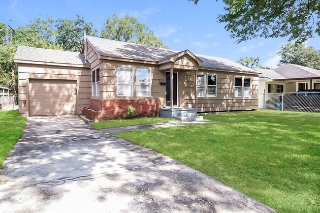 property at 706 E Humble St