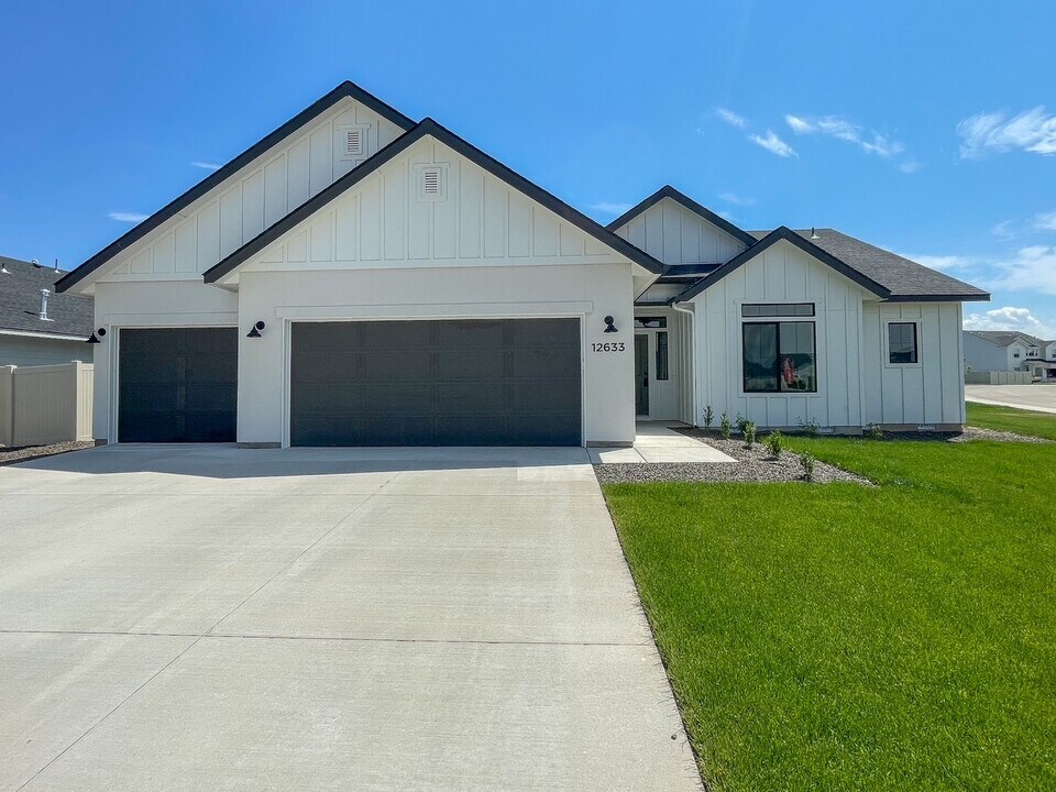 12633 Dovekie St in Nampa, ID - Building Photo