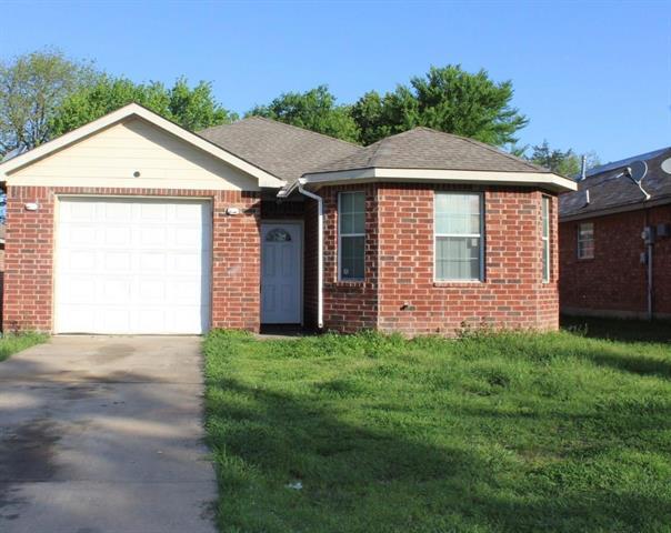 1823 Smoke Tree Ln in Dallas, TX - Building Photo