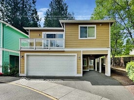 23720 80th Court West in Edmonds, WA - Building Photo