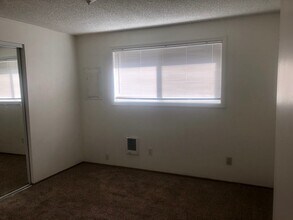 1307 SE Lafayette St in Portland, OR - Building Photo - Building Photo