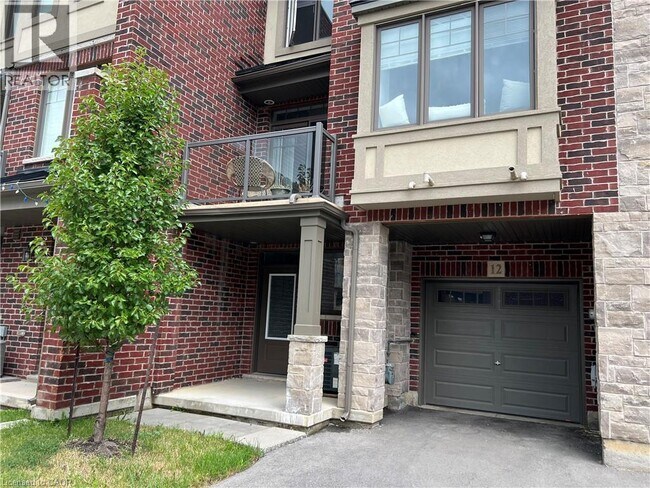 12 Workman Ln in Hamilton, ON - Building Photo - Building Photo