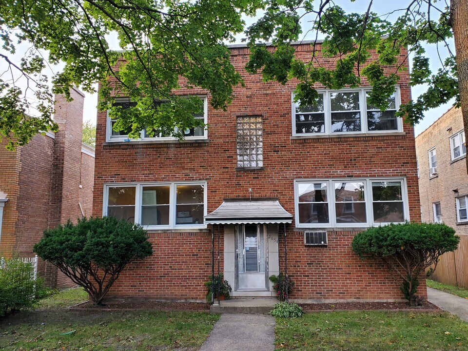 2650 W Gregory St, Unit 1W in Chicago, IL - Foto de edificio