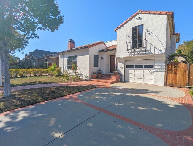 210 Avila Rd in San Mateo, CA - Building Photo - Building Photo