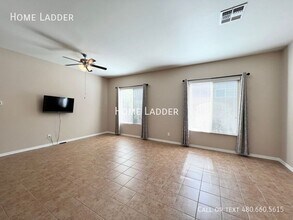 6491 W Victory Way in Florence, AZ - Building Photo - Building Photo