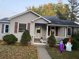 339 S Maple St in Kimberly, WI - Building Photo