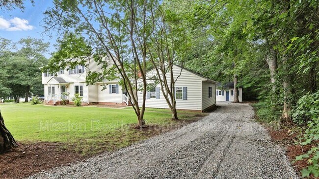 property at 7200 Horseshoe Ct