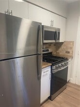 125 Edgewater Dr in Coral Gables, FL - Building Photo - Building Photo