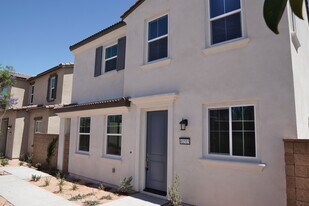41515 Stanford Rd in Palm Desert, CA - Building Photo