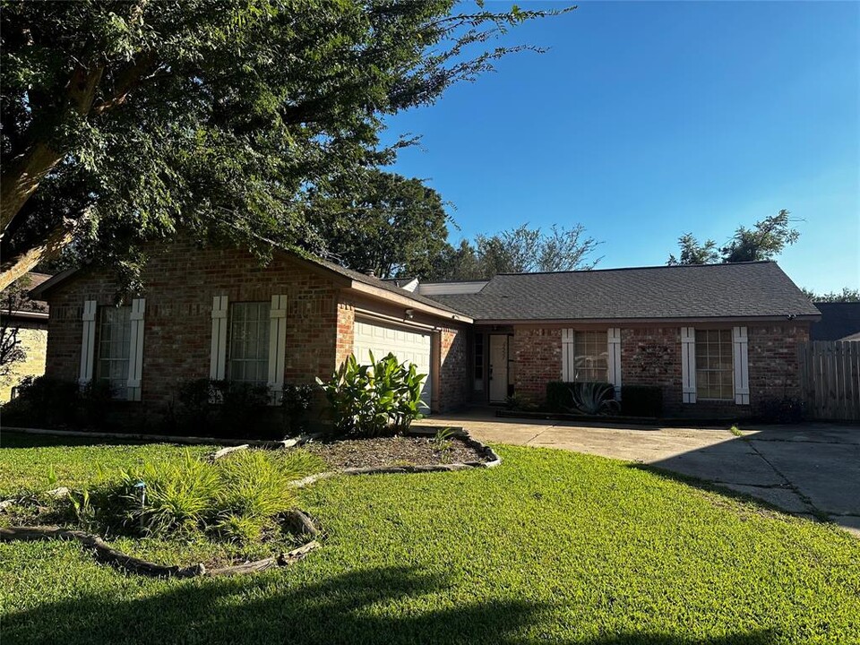 22227 Deville Dr in Katy, TX - Building Photo