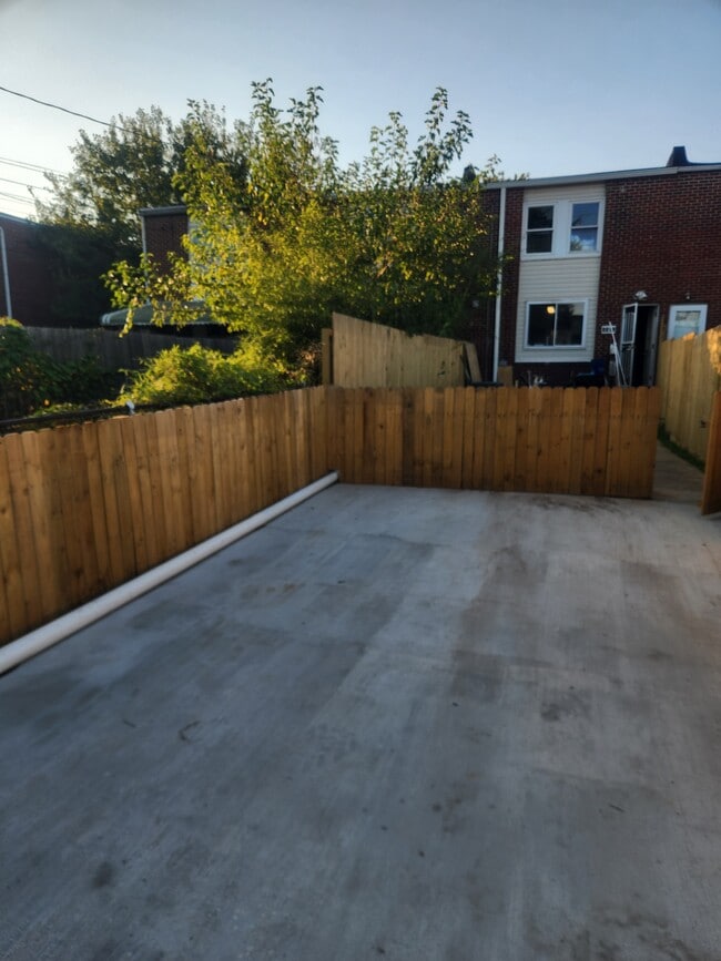 8019 Gough St in Baltimore, MD - Building Photo - Building Photo