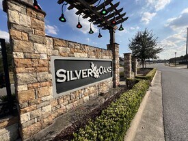 14401 Sterling Oaks Dr in Gonzales, LA - Building Photo