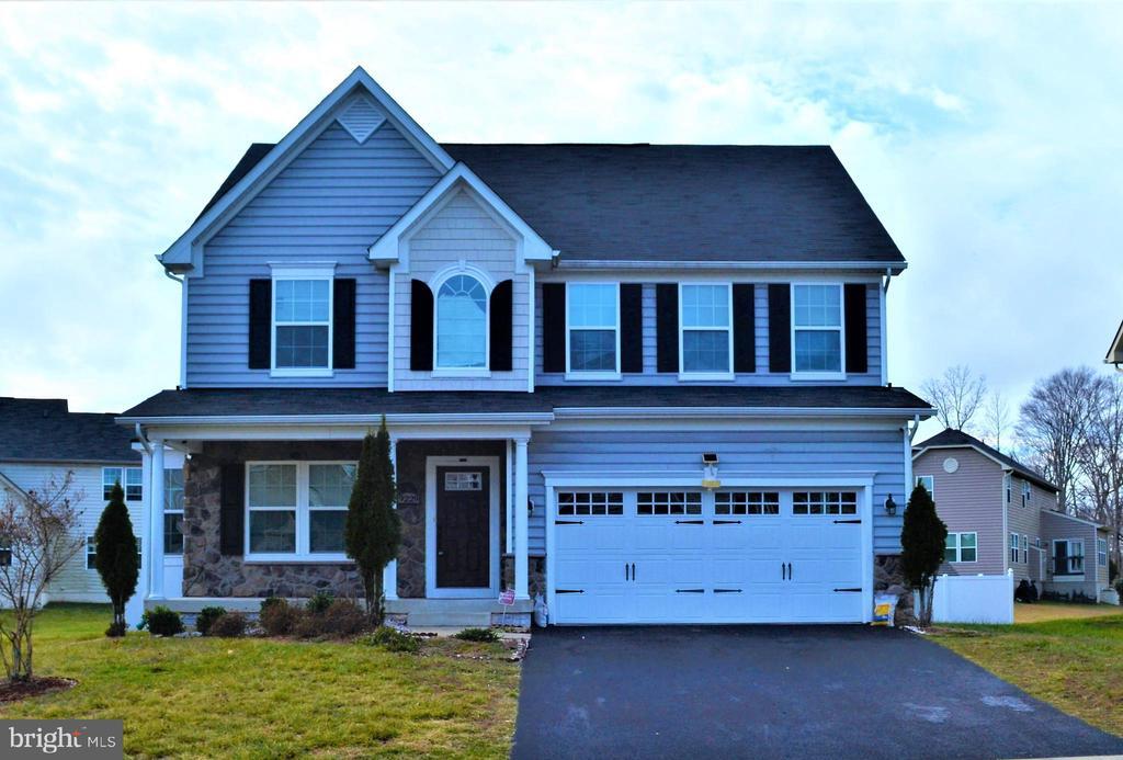 9229 Wainwright Ln in Waldorf, MD - Building Photo