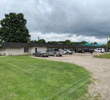 11536 Tecumseh Clinton Rd, Unit Clinton 11 Unit in Clinton, MI - Building Photo