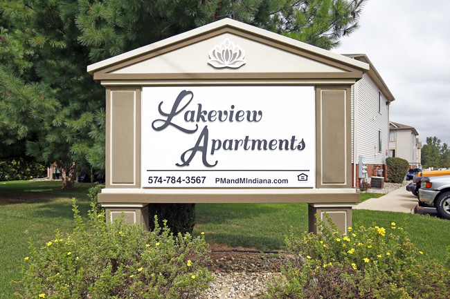 Lakeview Apartments in Lakeville, IN - Foto de edificio - Building Photo