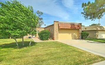 15801 N Cameo Dr in Sun City, AZ - Building Photo - Building Photo