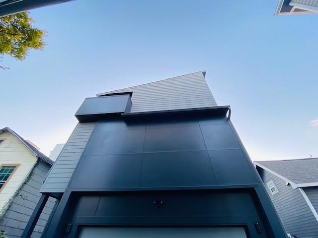 property at 1709-Holly 1/2 E 2nd St