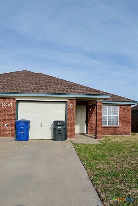 305 Bermuda St in Copperas Cove, TX - Building Photo