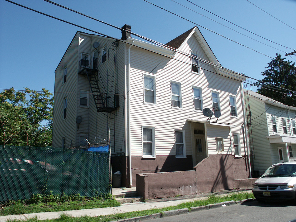 48-50 Hillman St in Paterson, NJ - Building Photo