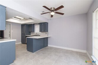 1801 Farhills Dr in Killeen, TX - Building Photo - Building Photo